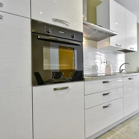 Bluebay 2-bedroom Apartamento